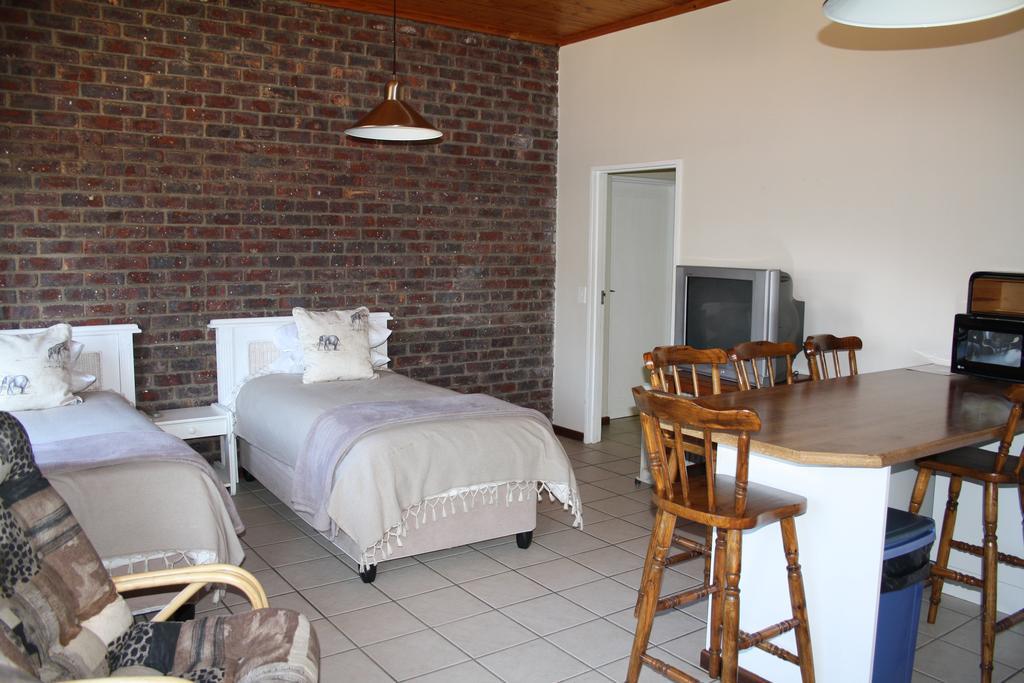 Ohannas Bnb & Self Catering Plettenberg Bay Bagian luar foto