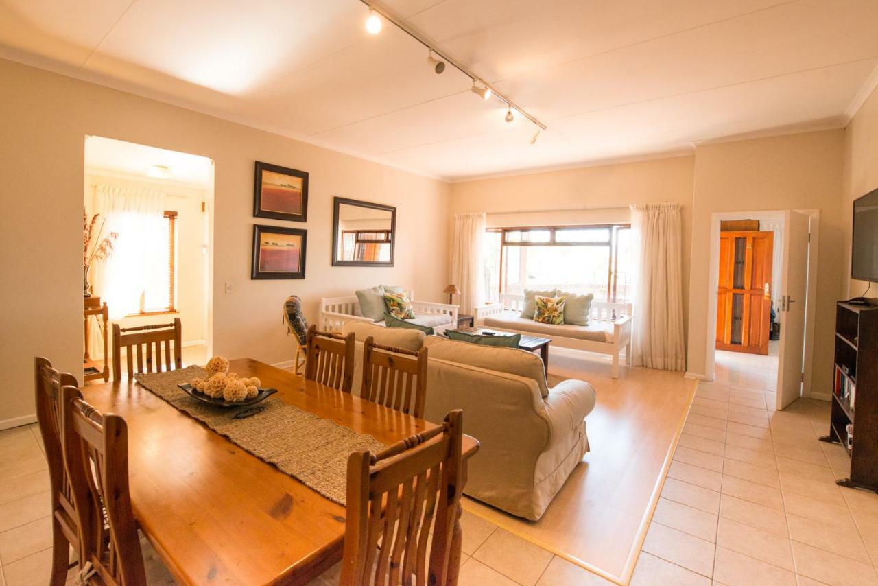 Ohannas Bnb & Self Catering Plettenberg Bay Bagian luar foto